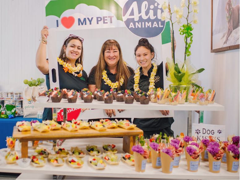 Alii Animal Unleashedʻs Grand Opening