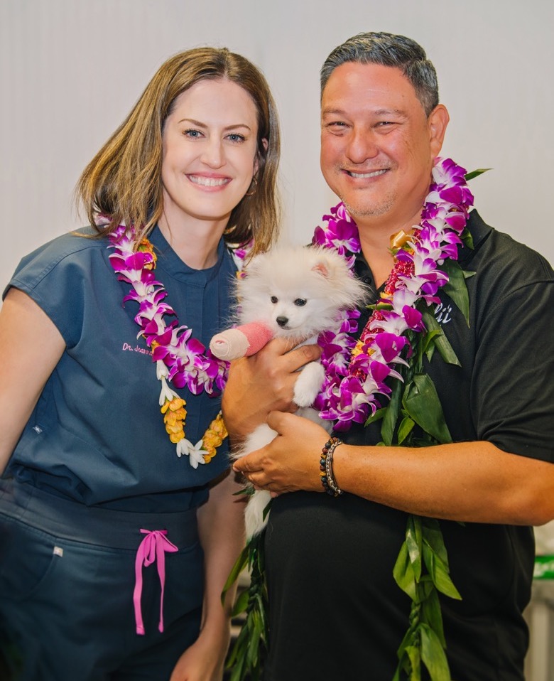 Alii Animal Unleashedʻs Grand Opening Owners Joanna Cook & Matt Malta